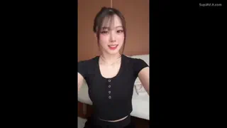 She's to damn cute 😭😭😭