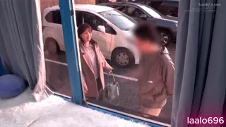Magic Mirror Room: His Girlfriend is So Happy with the New Pleasure Massage Tool
